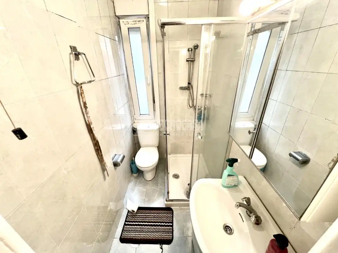 Baño de Piso en venta en Santander