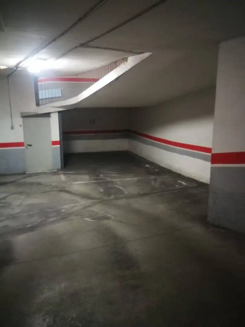 Parking de Piso en venta en Villares de la Reina con Calefacción, Horno y Microondas