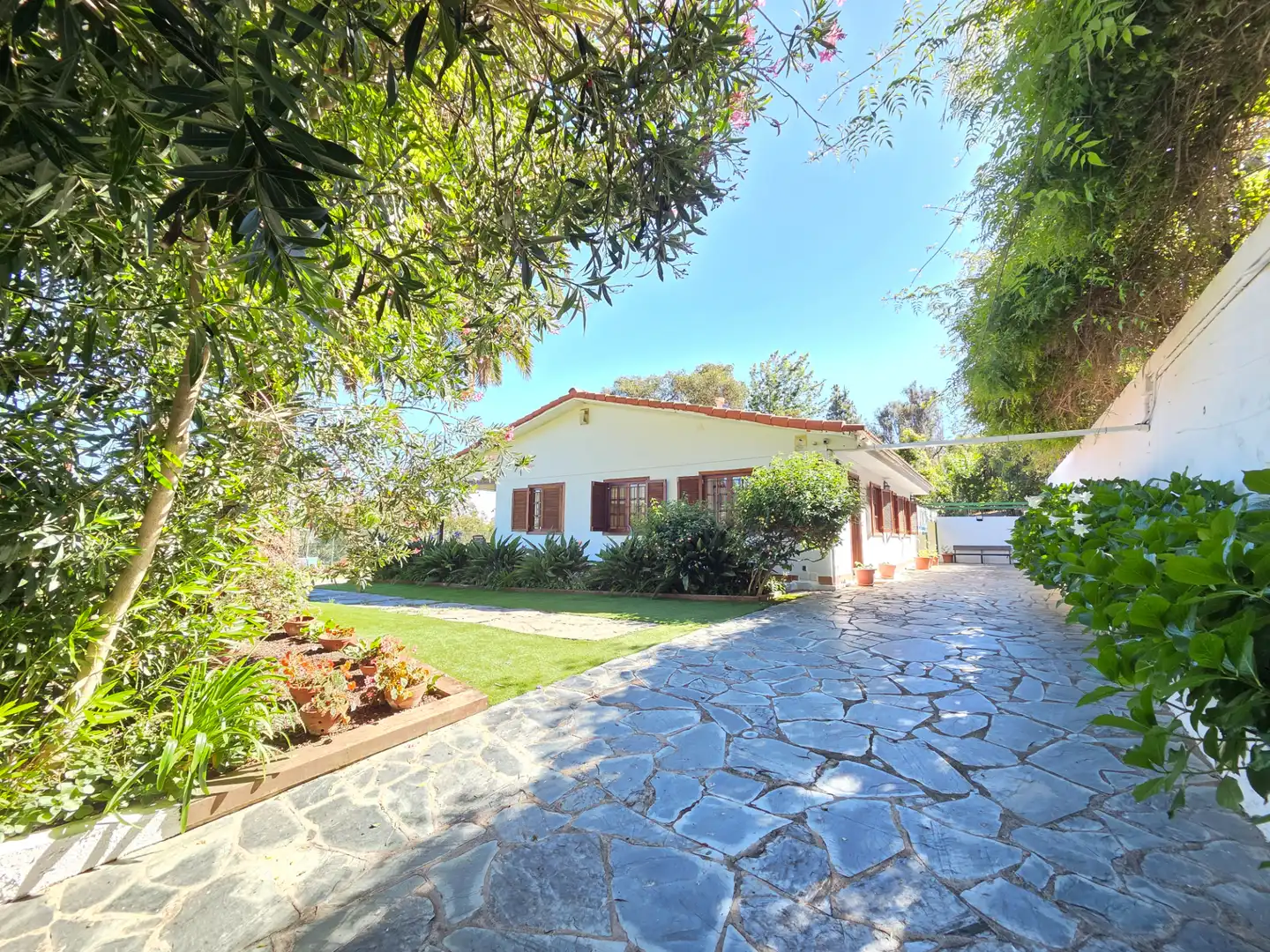 Vista exterior de Casa o chalet de alquiler en Santa Brígida con Calefacción, Jardín privado y Terraza