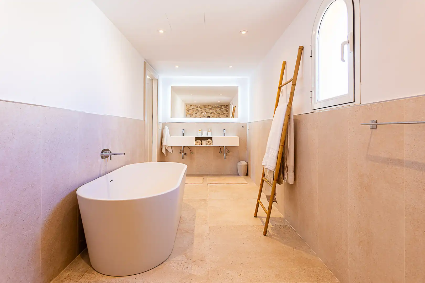 Baño de Ático en venta en Marbella con Aire acondicionado, Terraza y Trastero