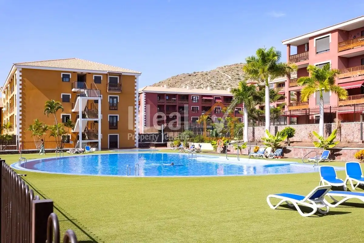 Apartment with pool for sale in Palm - Mar