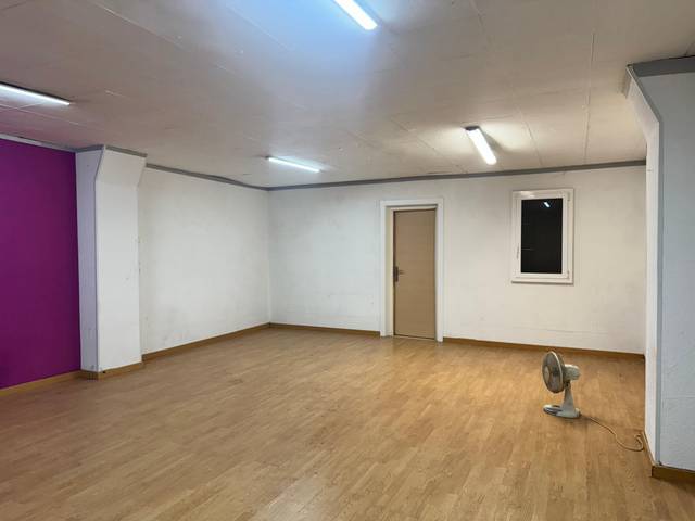 Local comercial en Venta en Bellvitge