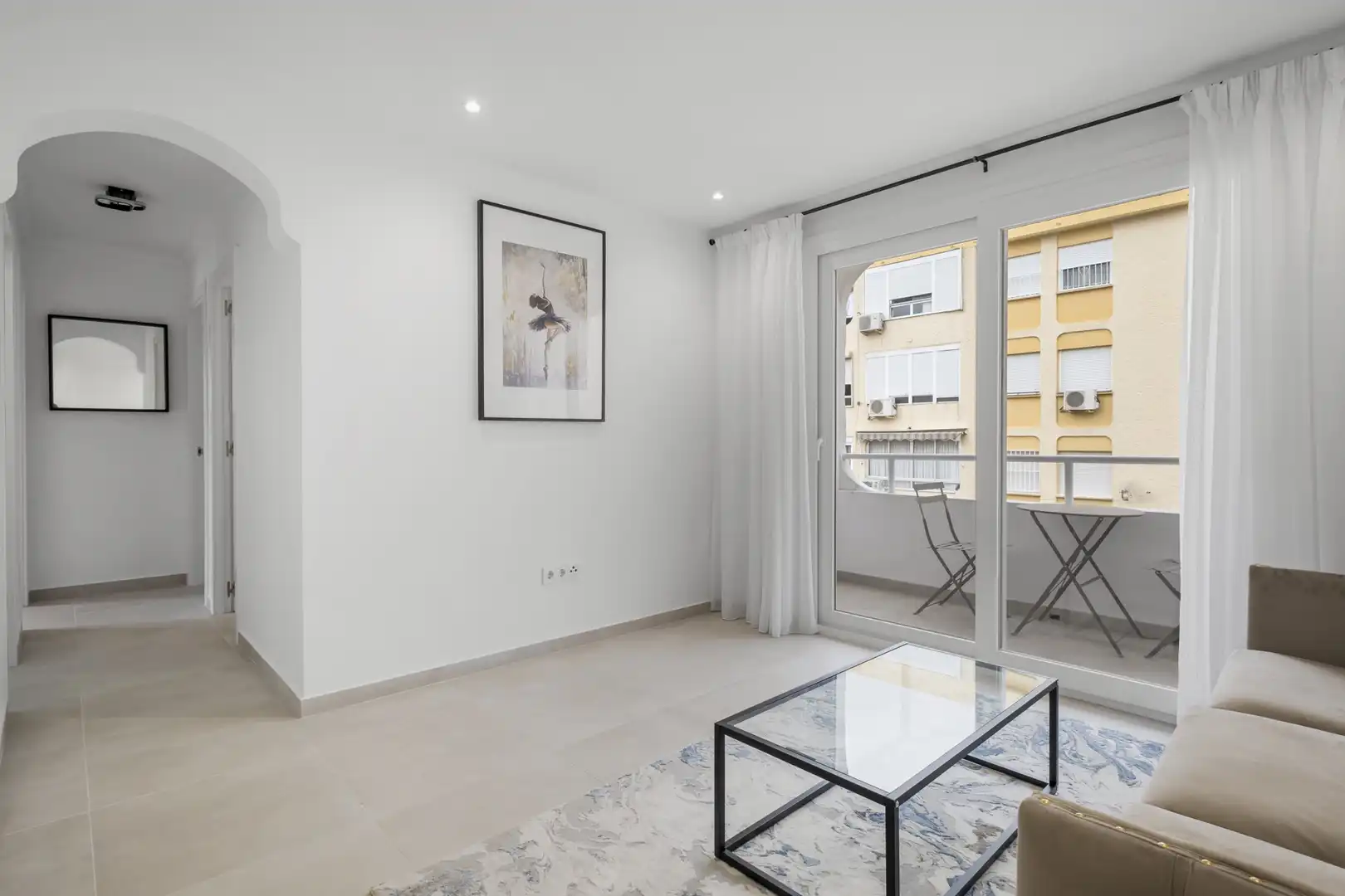 Habitación de Apartamento en venta en Estepona con Aire acondicionado, Terraza y Amueblado