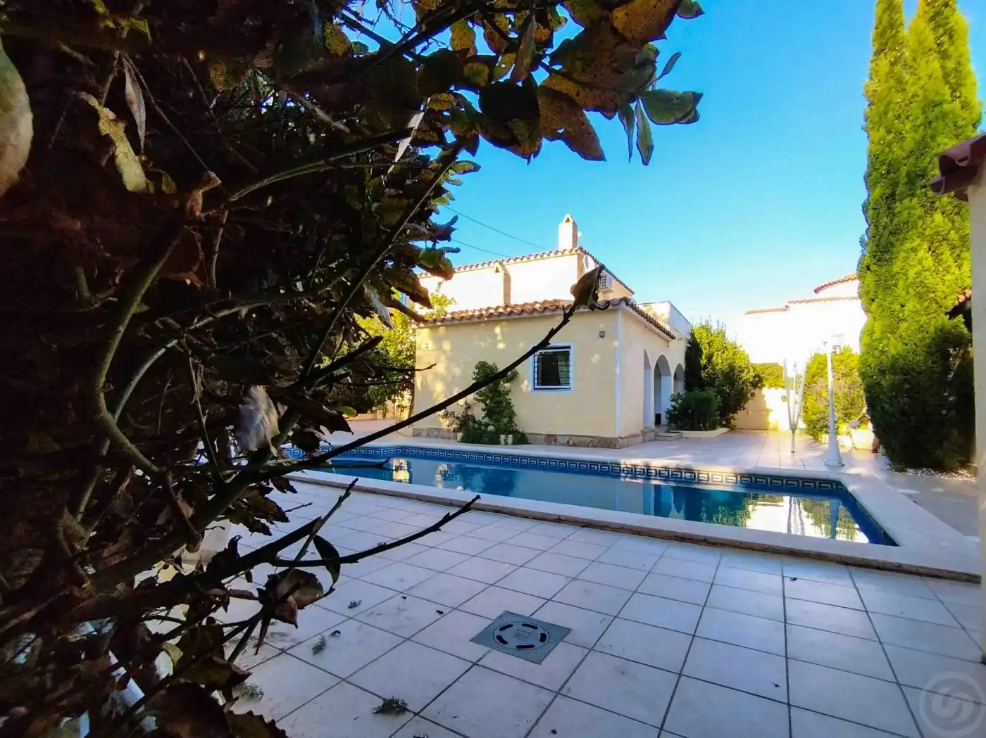 Jardí de Casa o xalet en venda en Empuriabrava amb Aire condicionat, Calefacció i Terrassa