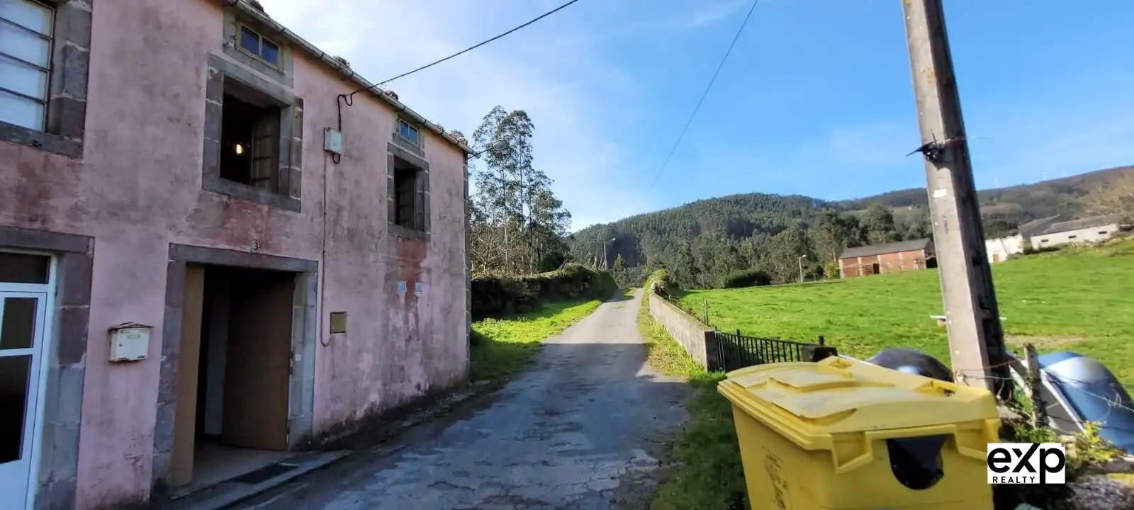 Exterior view of Detached homes for sale in O Valadouro    with Furnished