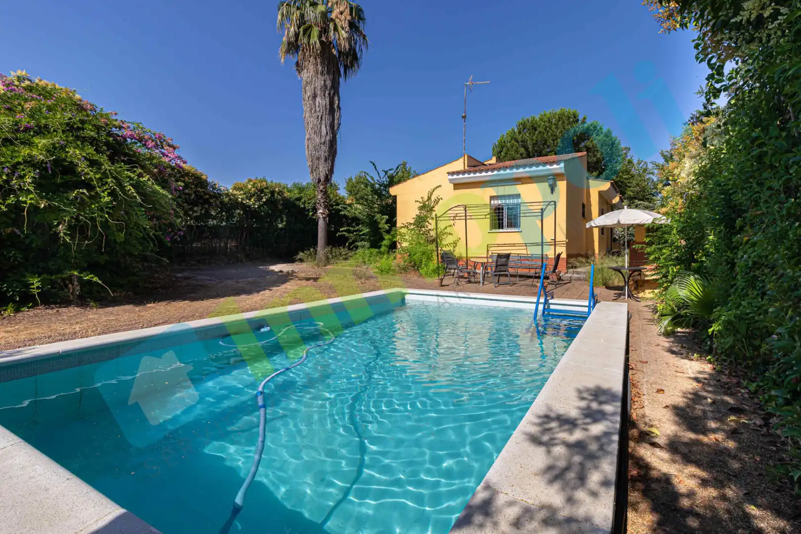 Jardí de Casa o xalet en venda en Badajoz amb Aire condicionat, Jardí privat i Terrassa