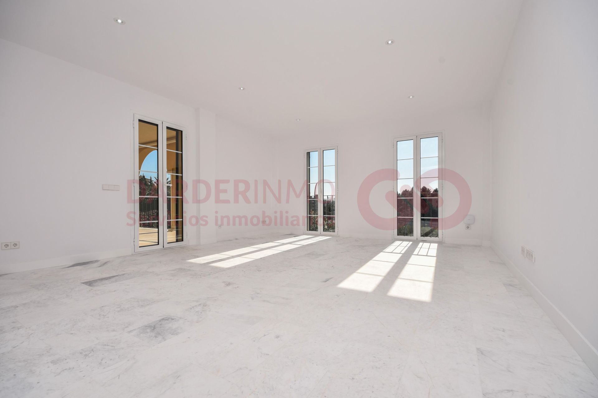 Living room of Flat for sale in  Palma de Mallorca  with Air Conditioner, Heating and Terrace