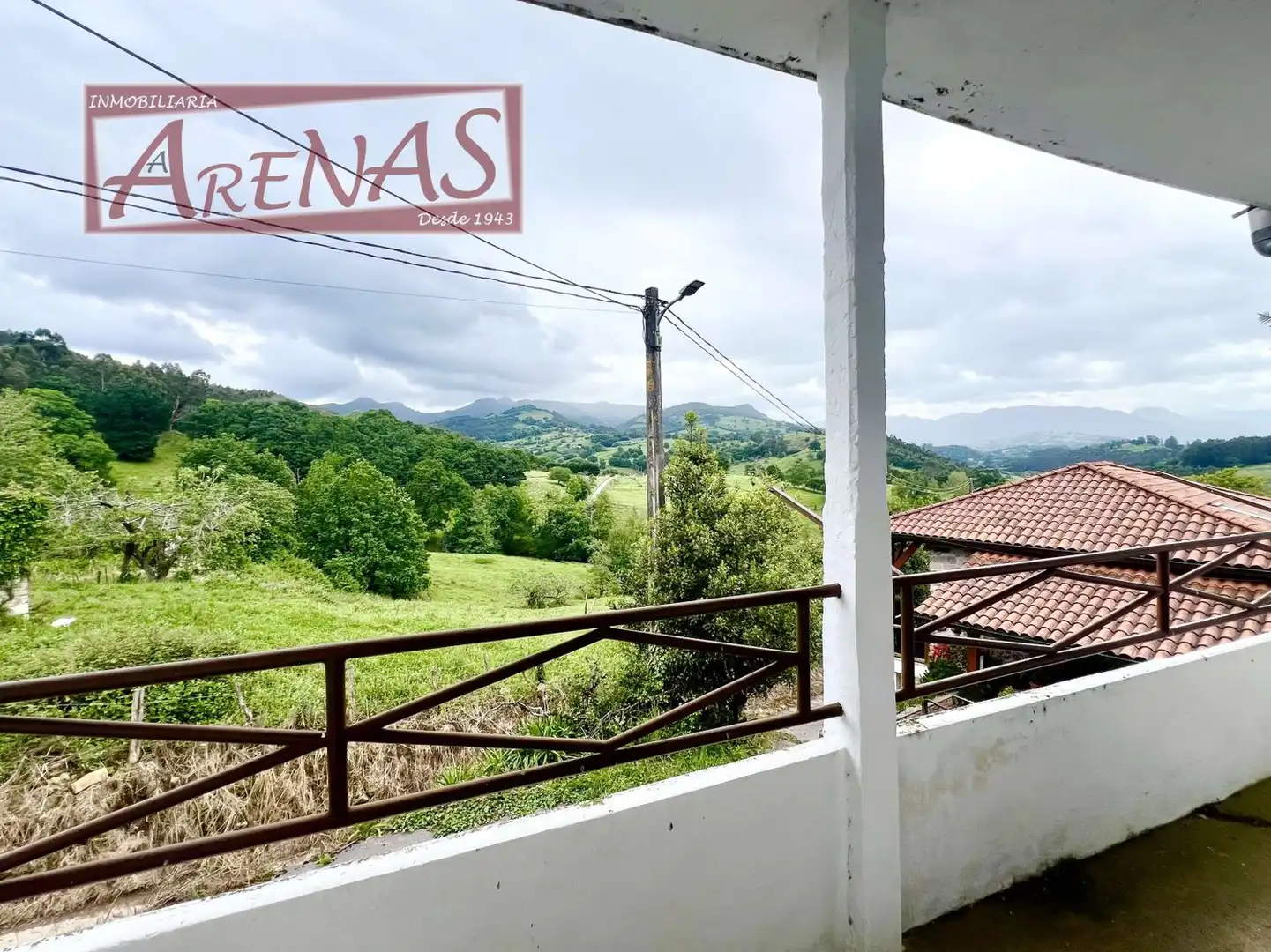Casa adosada en venta en Ampuero con Parquet y Terraza
