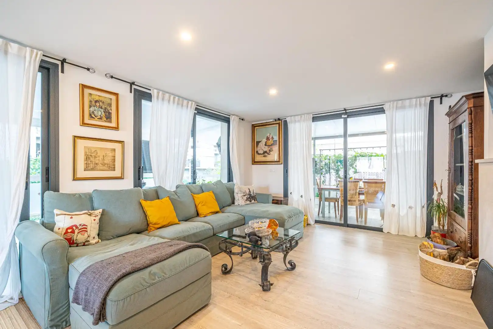 Sala d'estar de Casa o xalet en venda en  Palma de Mallorca amb Aire condicionat, Calefacció i Jardí privat