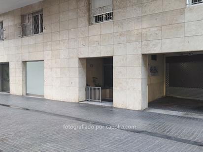 Exterior view of Premises for sale in  Barcelona Capital  with Air Conditioner