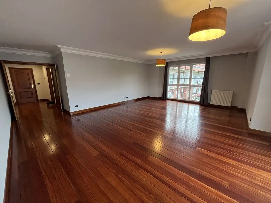Wohnzimmer von Wohnung zur Miete in Leioa mit Heizung, Privatgarten und Abstellraum