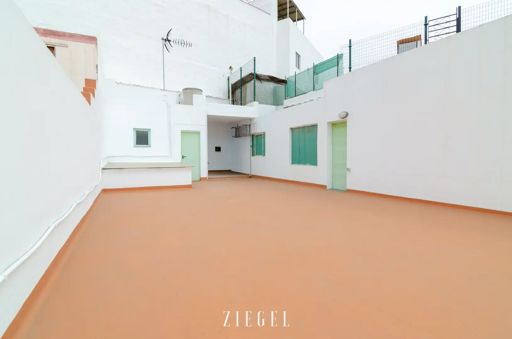 Terrassa de Casa o xalet en venda en Las Palmas de Gran Canaria amb Terrassa, Traster i Balcó