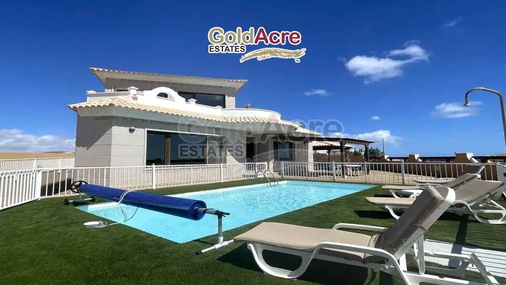 House for sale in Caleta de Fuste