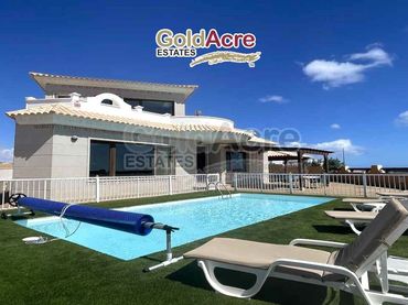 Casa en venda a Caleta de Fuste