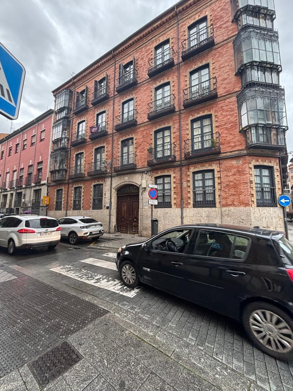 Vista exterior de Pis en venda en Valladolid Capital amb Calefacció, Parquet i Terrassa