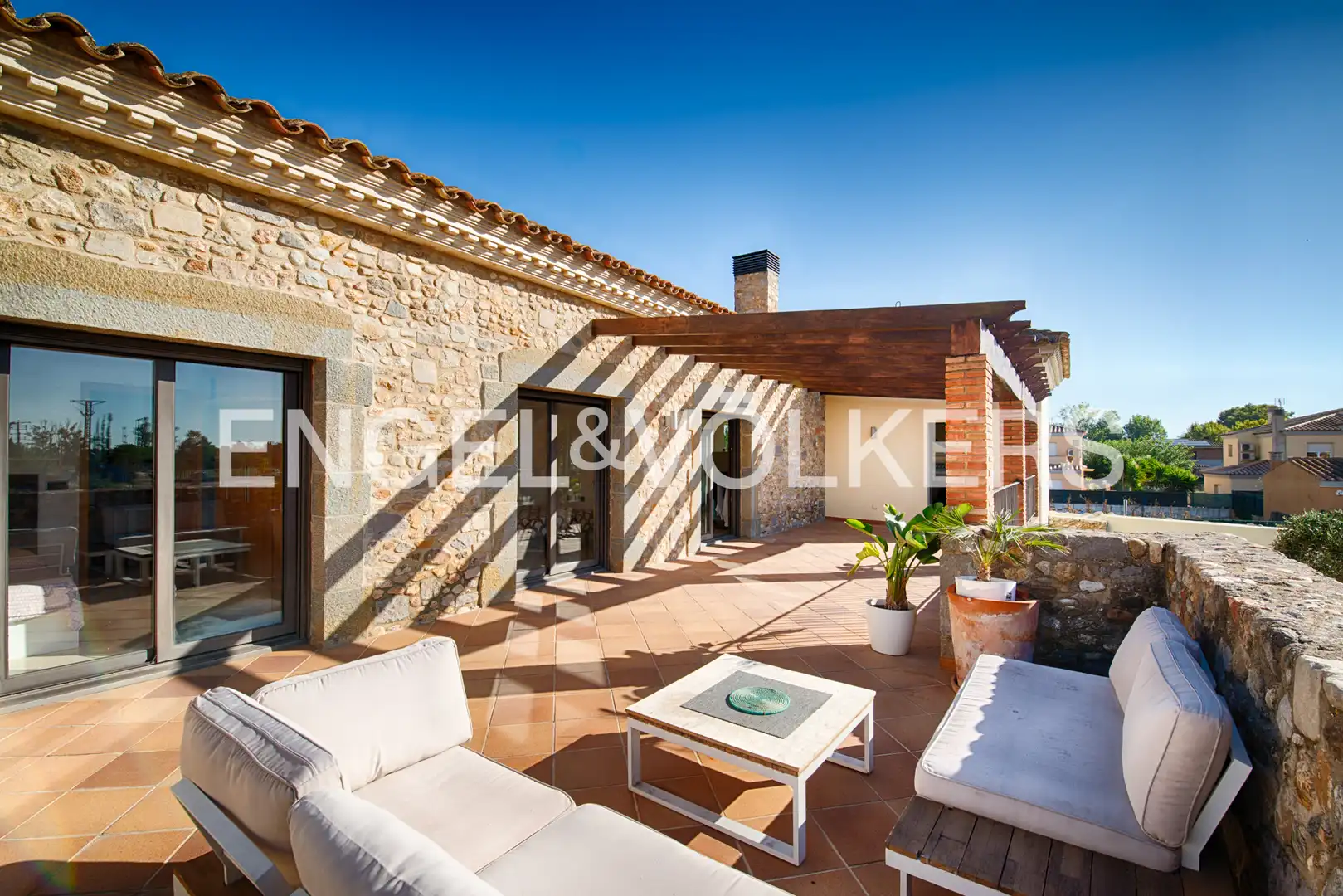 Casa con giardino in vendita a Carrer Major