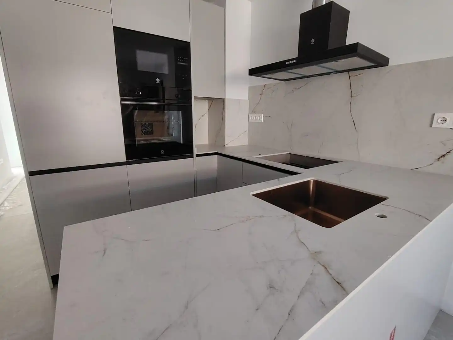 Apartament amb ascensor en venda a Puerto Deportivo, imagen 3