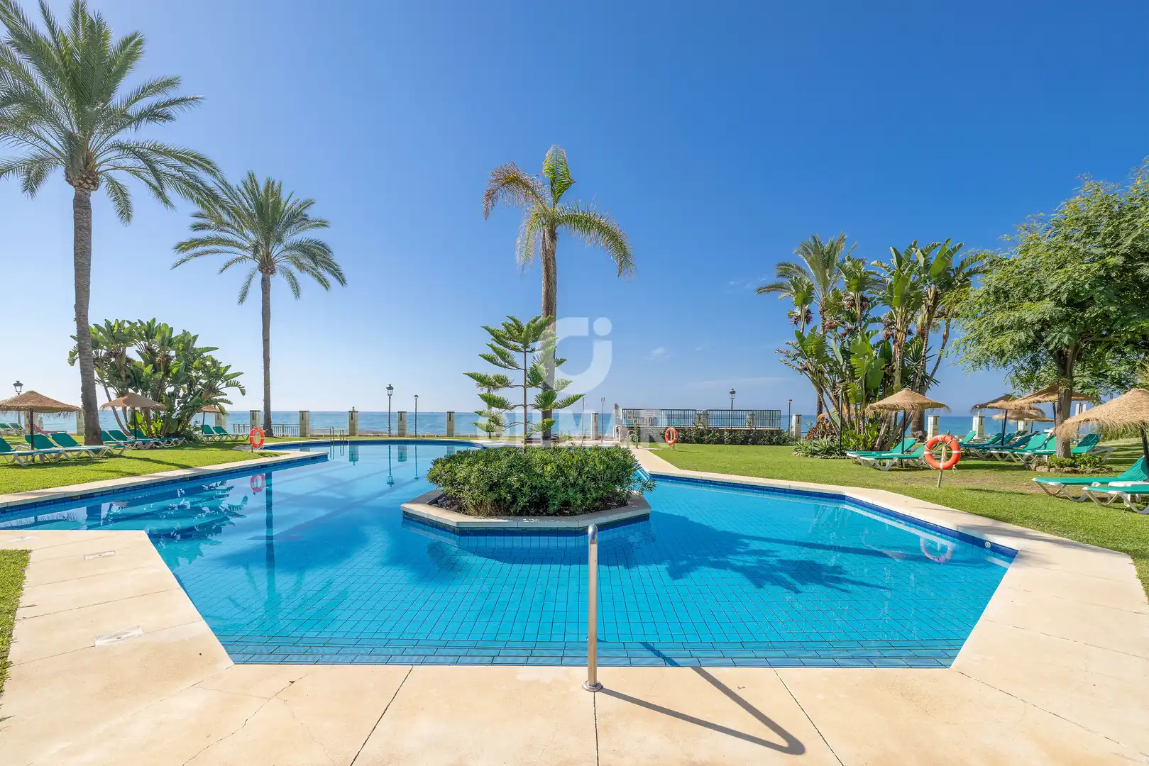 Jardí de Apartament en venda en Marbella amb Calefacció, Jardí privat i Traster