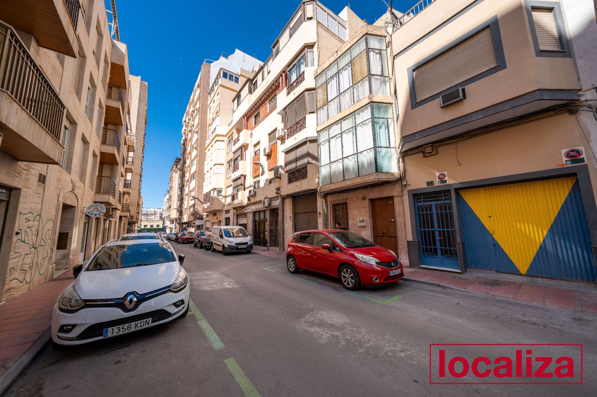 Vista exterior de Pis en venda en  Almería Capital amb Aire condicionat, Moblat i Forn
