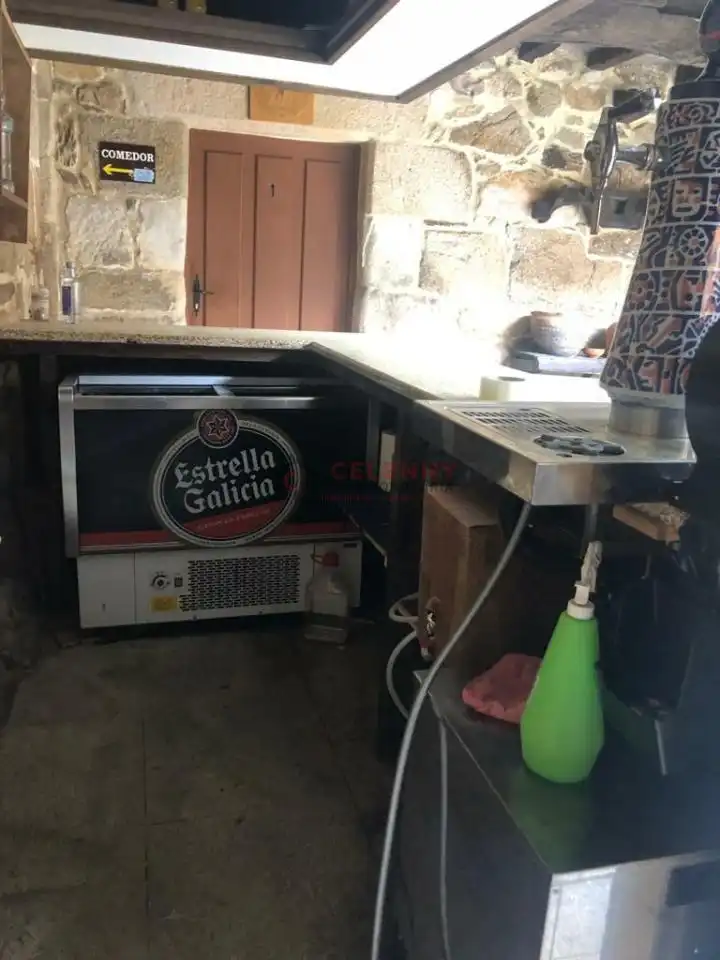 Local en venda en A Pobra de Trives  amb Aire condicionat i Moblat
