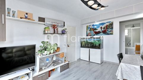 Foto 2 de Piso en venta en Plaça Virreis, Ca n'Oriac, Sabadell