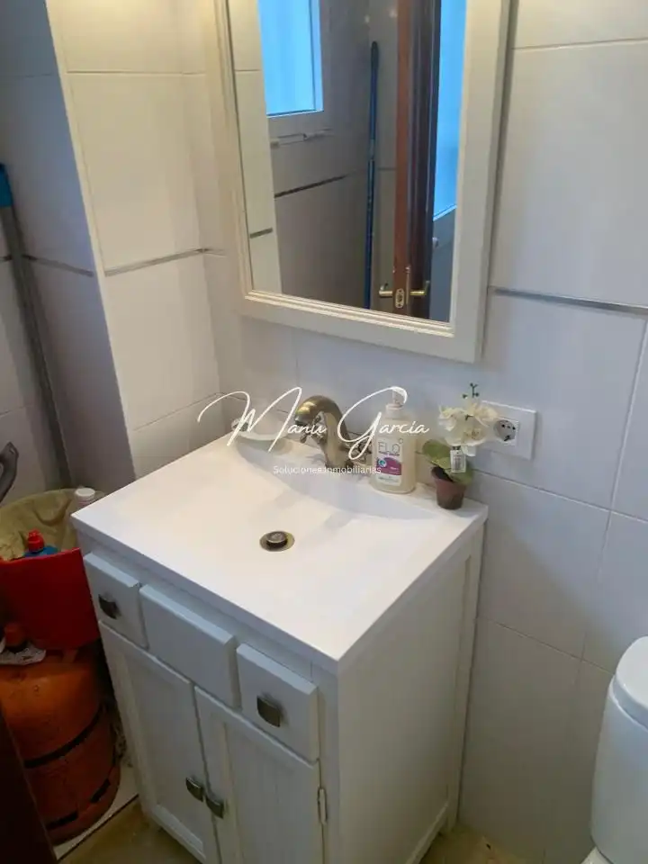 Badezimmer von Einfamilien-Reihenhaus zum Verkauf in Cuevas de San Marcos mit Terrasse, Balkon und Internet