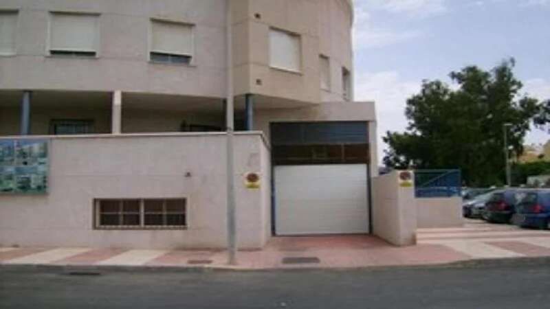 Vista exterior de Local en venda en Roquetas de Mar