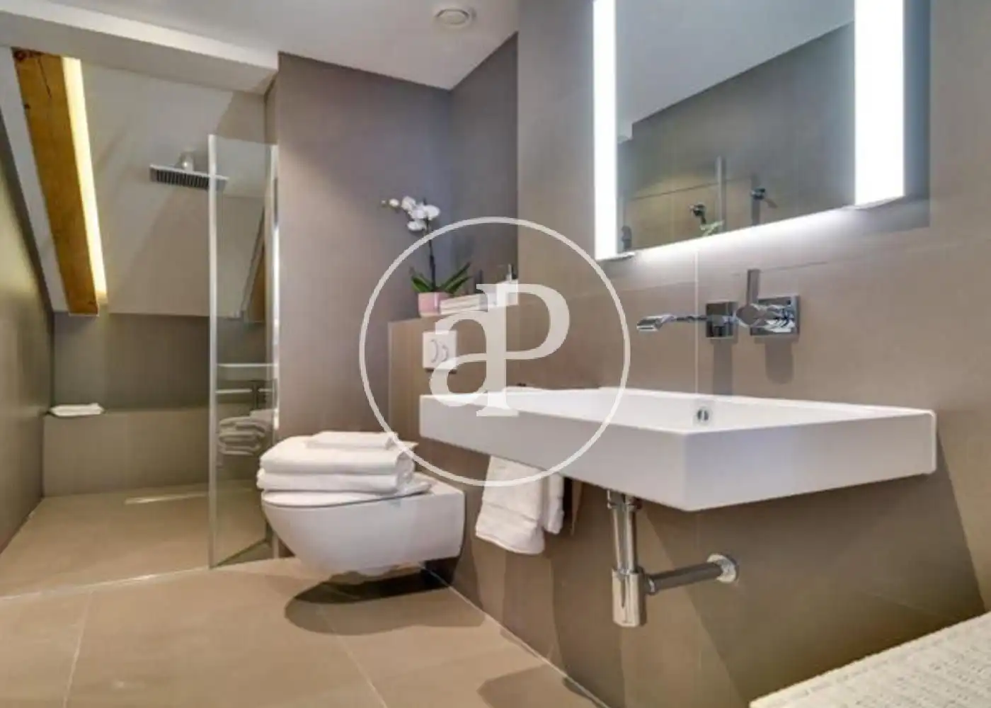 Maisonette zur Miete in C. de Fernando VI, Justicia - Chueca