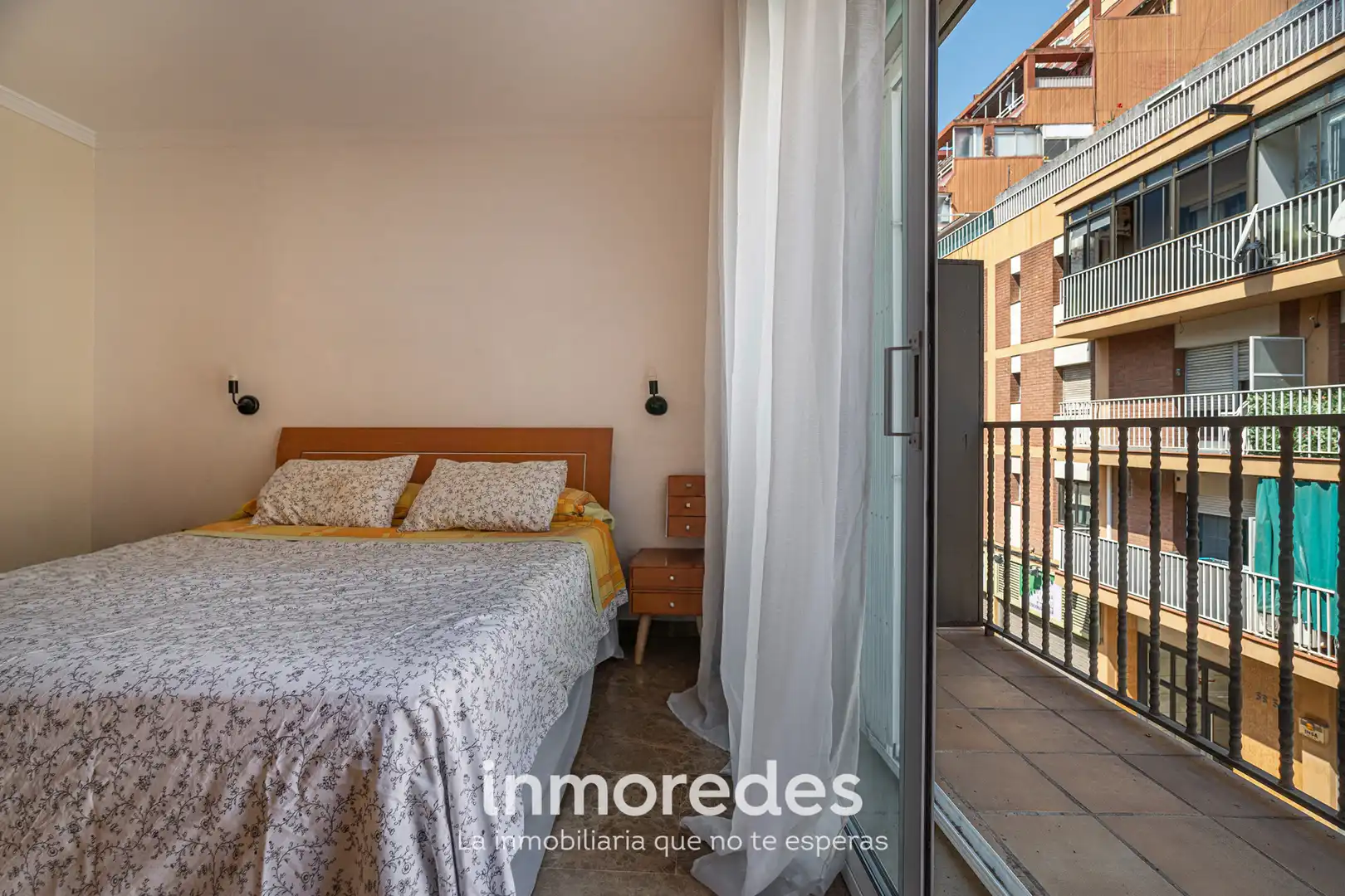 Vista exterior de Casa o chalet en venta en Badalona con Aire acondicionado, Calefacción y Trastero