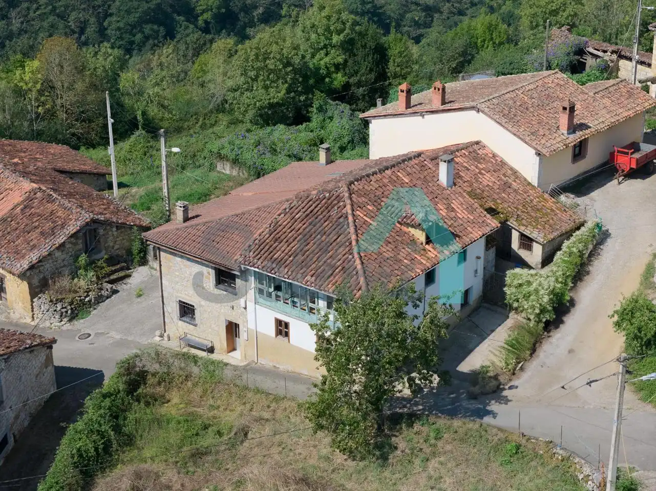 Vista exterior de Casa adosada en venta en Amieva con Jardín privado y Terraza