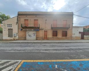 Exterior view of Single-family semi-detached for sale in Figueres  with Terrace