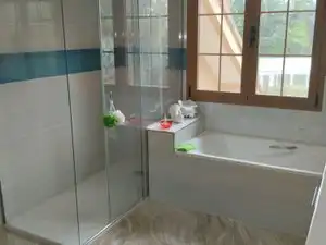 Bathroom of Houses for sale in El Escorial  with Heating, Private garden and Parquet flooring