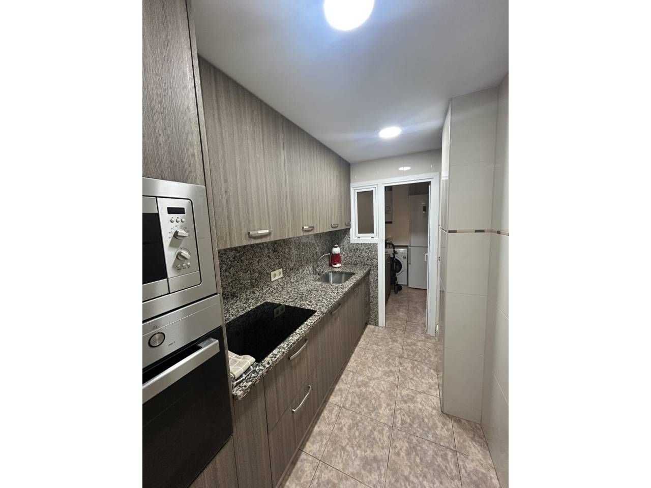 Cuina de Pis en venda en Girona Capital amb Aire condicionat, Calefacció i Traster