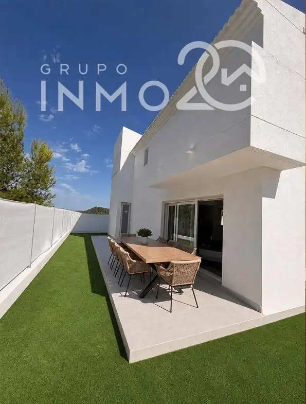 Chalet con terraza en venta en Montserrat, imagen 7