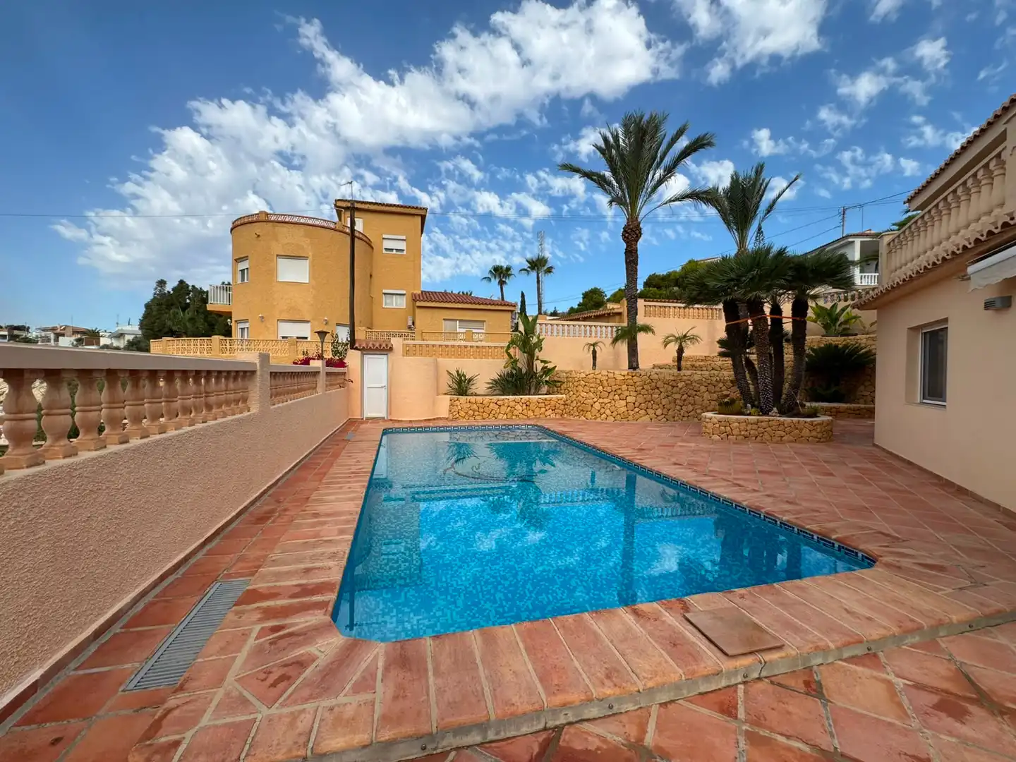 Piscina de Casa o chalet en venta en El Campello con Aire acondicionado, Calefacción y Jardín privado