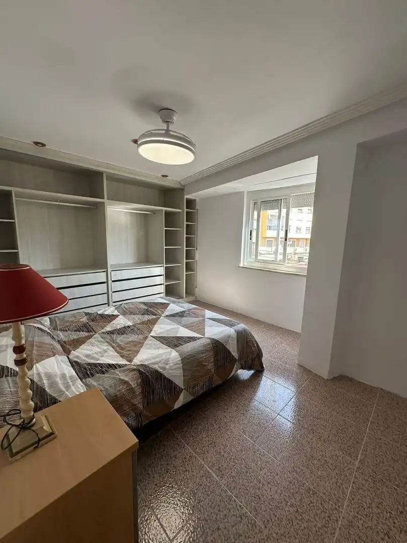 Habitación de Piso de alquiler en Elda con Amueblado
