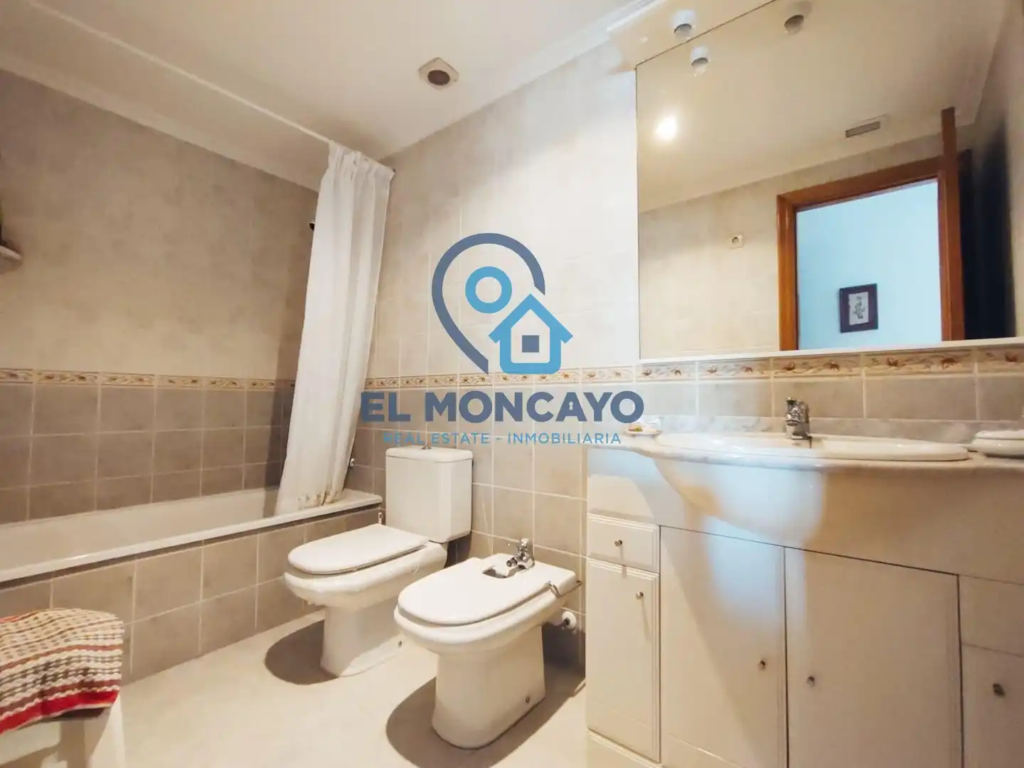 Baño de Apartamento en venta en Almoradí con Aire acondicionado, Calefacción y Trastero