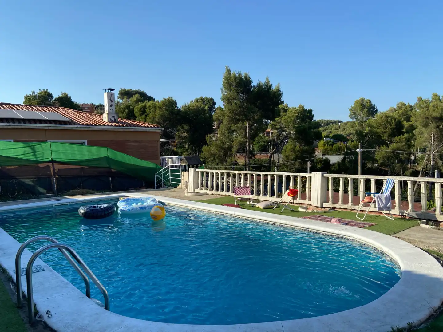 Piscina de Casa o chalet en venta en Rubí con Jardín privado, Piscina y Amueblado