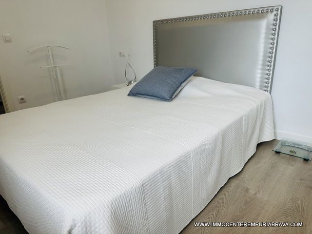 Dormitori de Àtic en venda en Figueres amb Aire condicionat, Calefacció i Terrassa
