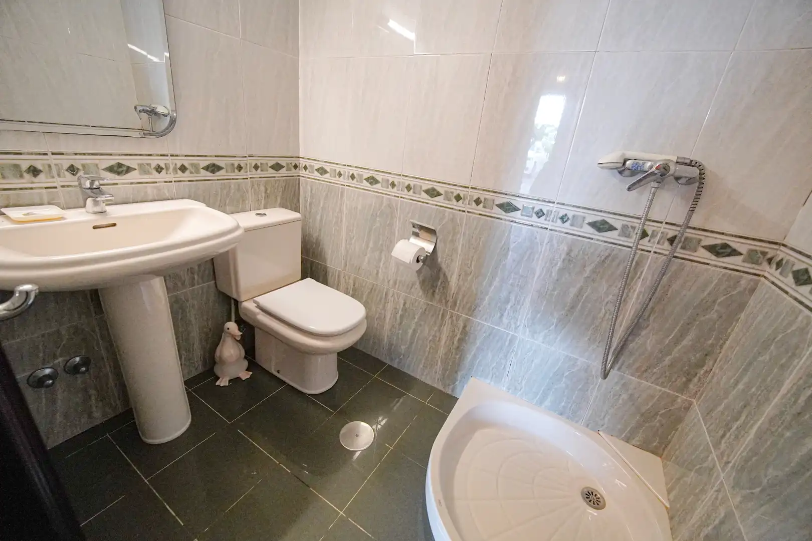 Bany de Casa o xalet en venda en Siero amb Calefacció, Jardí privat i Parquet
