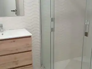 Bathroom of Flat for rent in Ronda  with Air Conditioner and Furnished