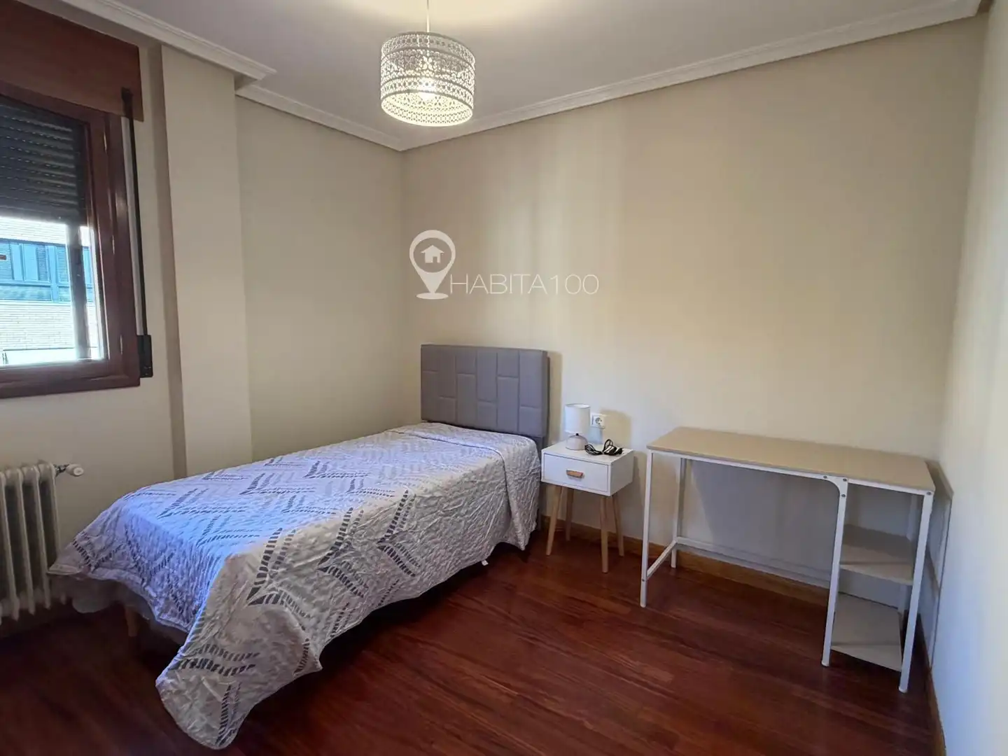 Habitación de Piso para compartir en Cuenca con Calefacción, Terraza y Amueblado