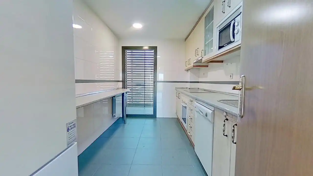 Kitchen of Flat for rent in Madrid  with Air Conditioner, Heating and Private garden