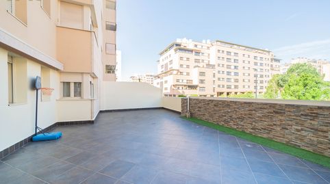 Foto 2 de Piso en venta en Calle de Valcarlos, Las Tablas, Madrid Capital