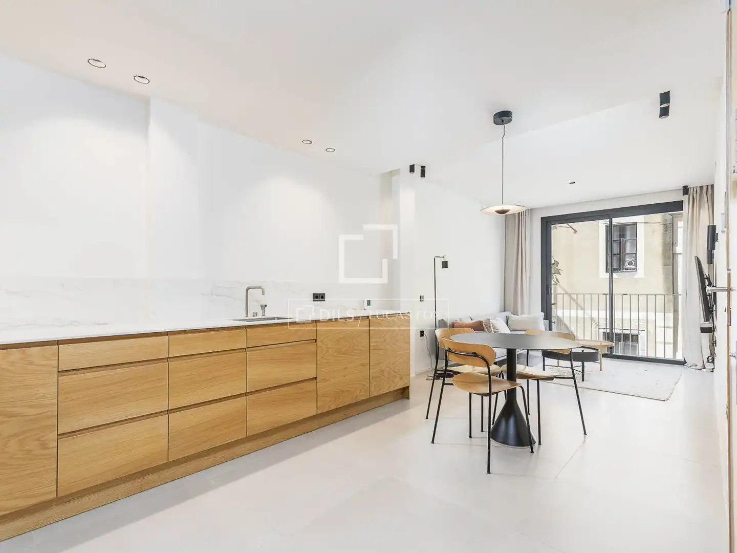Cuina de Pis en venda en Barcelona amb Aire condicionat, Calefacció i Parquet