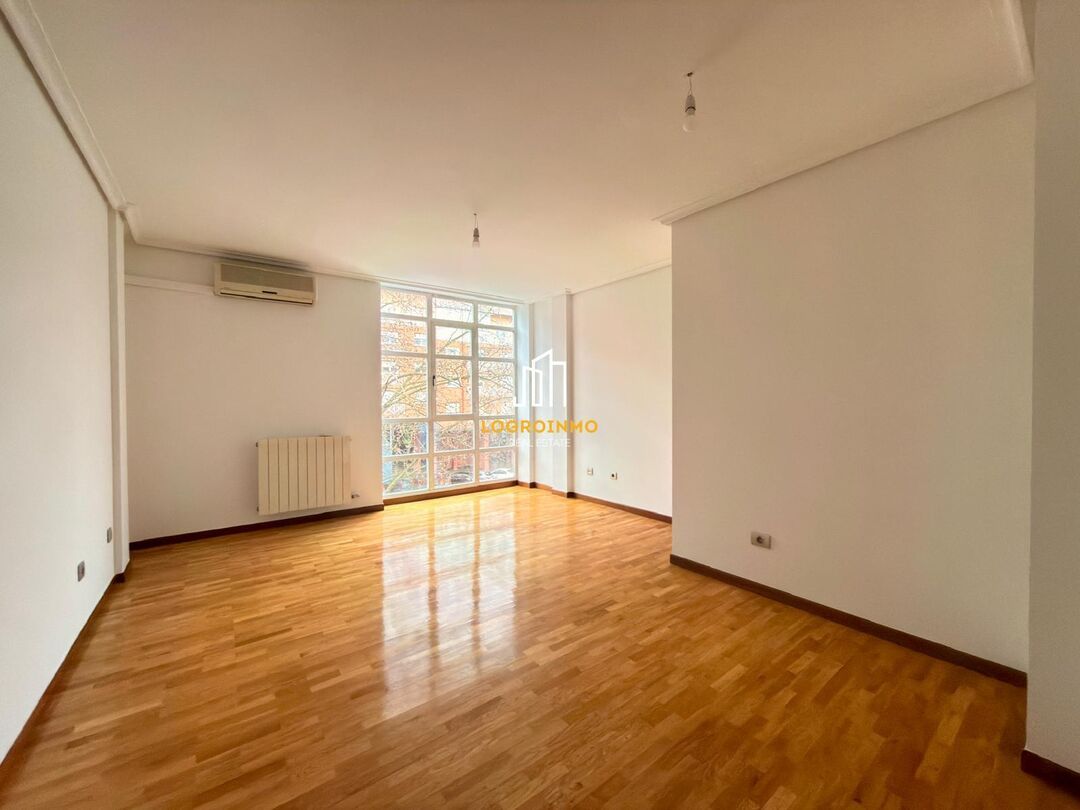 Flat for sale in Universidad