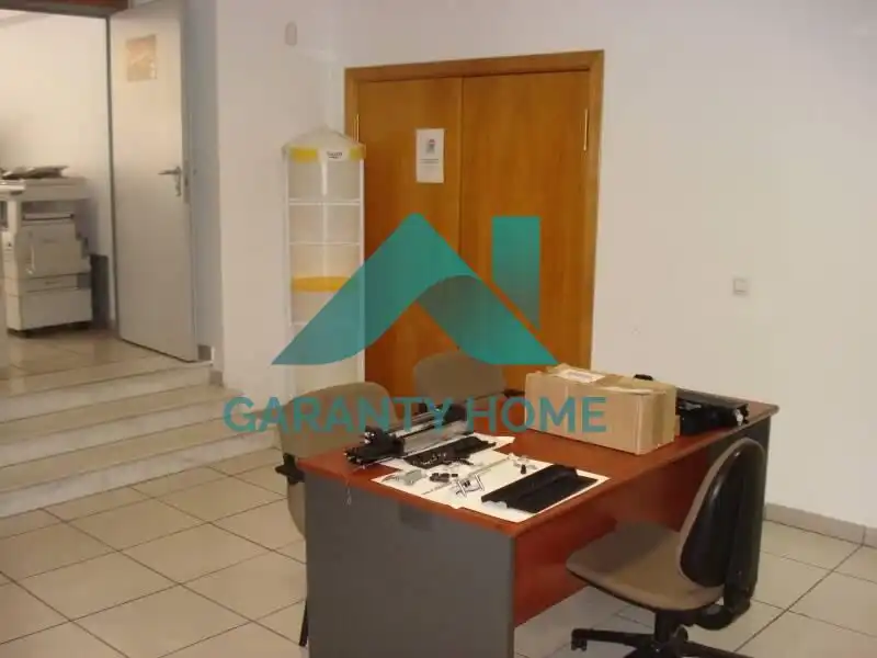 Local comercial en alquiler en Centro, imagen 3