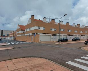 Vista exterior de Local en venda en Badajoz Capital amb Aire condicionat