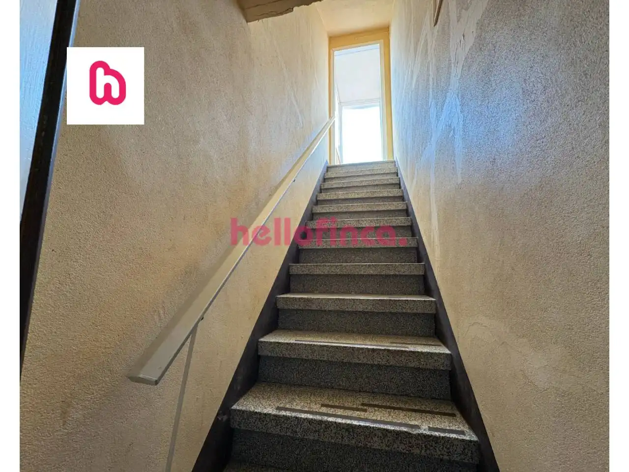 Ático en venta en Martorell con Terraza, Amueblado y Alarma