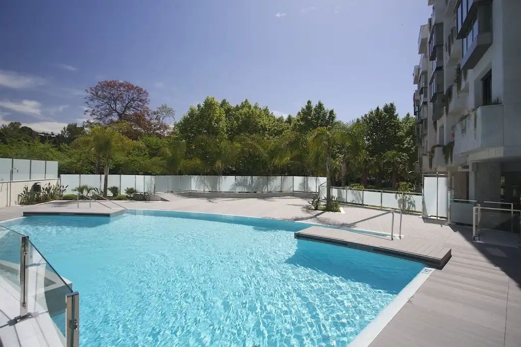 Piscina de Apartamento en venta en Marbella con Aire acondicionado, Terraza y Trastero